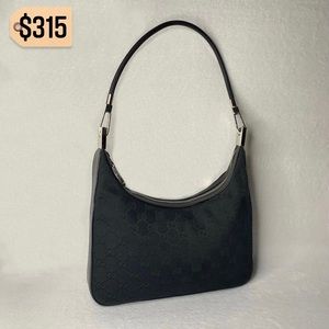 ✨✨✨✨SOLD✨✨✨✨ Gucci Authentic RARE Black GG Vintage Pochette Hobo Shoulder Bag
